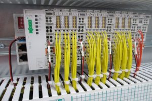 elettricità-cablaggio-cavo-quadro-elettrico